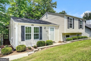 Lake Home For Sale in Peachtree City, Georgia