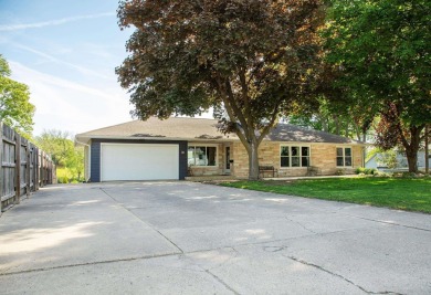 Lake Home For Sale in Shell Rock, Iowa