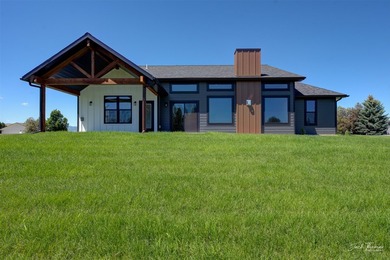 Nestled on a beautiful half acre lot overlooking the 15th green - photo 48
