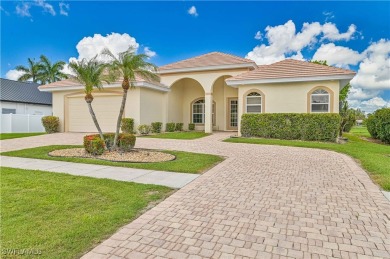 Caloosahatchee River Home For Sale in North Fort Myers Florida