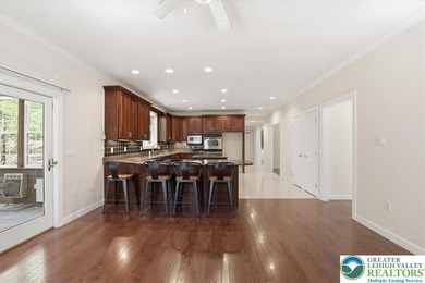 Welcome to your lakefront retreat in the heart of the Poconos - photo 16