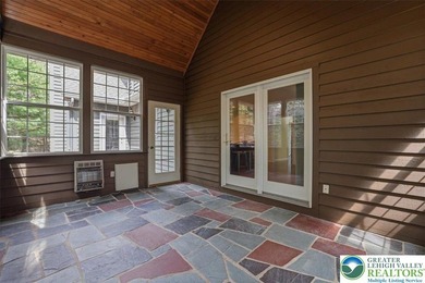 Welcome to your lakefront retreat in the heart of the Poconos - photo 19