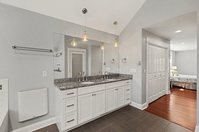 Welcome to this spacious 5-bedroom home showcasing high-end - photo 24
