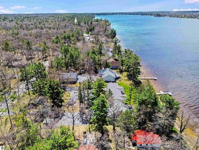Impeccably maintained 3-bedroom, 2-bath lakefront residence - photo 28