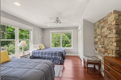 Welcome to this spacious 5-bedroom home showcasing high-end - photo 30
