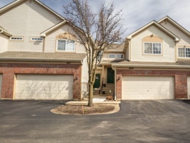(private lake, pond, creek) Townhome/Townhouse Sale Pending in Streamwood Illinois