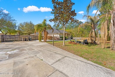 Welcome to 321 Velvet Drive, where space, privacy, and - photo 34