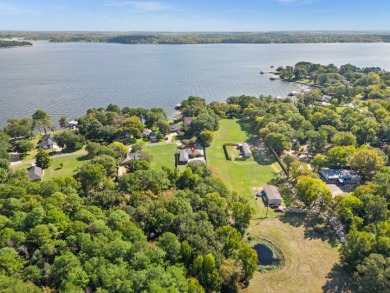 Beautiful Lake View Property on Lake Palestine  - Lake Home For Sale in Frankston, Texas