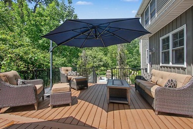 Welcome to this spacious 5-bedroom home showcasing high-end - photo 41
