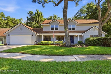 Welcome to this exceptional pool home in the highly sought-after - photo 1