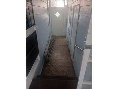This lovely 1985 (26x52, 1,352 sq. ft.) Coro manufactured home - photo 41