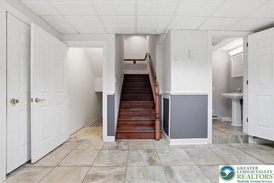 Welcome to your lakefront retreat in the heart of the Poconos - photo 42