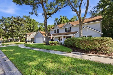 Welcome to this exceptional pool home in the highly sought-after - photo 4