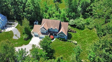 Welcome to this spacious 5-bedroom home showcasing high-end - photo 46