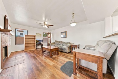 Beautiful townhome in the sought after neighborhood of The - photo 3