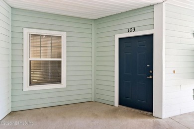 Welcome home to this refreshed first-floor 2-bedroom, 2-bath - photo 2
