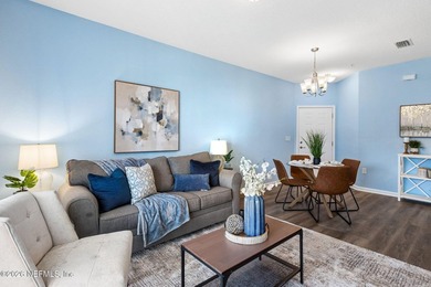 Welcome home to this refreshed first-floor 2-bedroom, 2-bath - photo 5