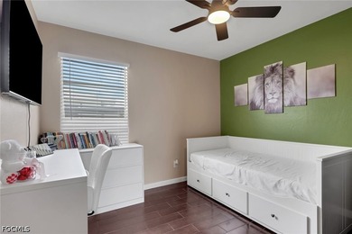 Located in a non flood zone with no flood insurance required - photo 19