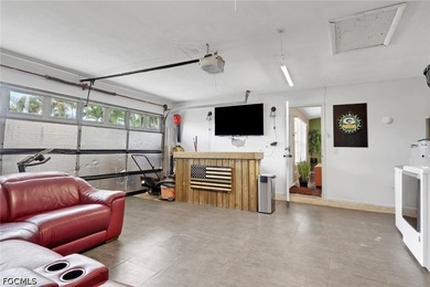 Located in a non flood zone with no flood insurance required - photo 23