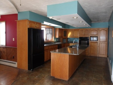 Here's a home in town Madison with lots of charm. Spacious - photo 10