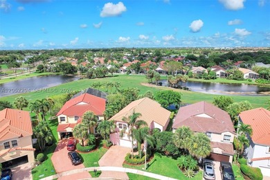 Superb 4 bedroom golf front home - with extra small loft, 3 full - photo 1