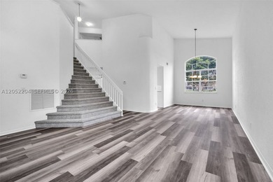 Superb 4 bedroom golf front home - with extra small loft, 3 full - photo 3