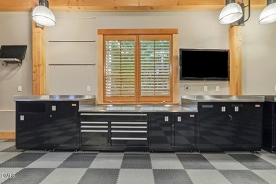 Welcome to this extraordinary Estate, featuring a custom built - photo 46