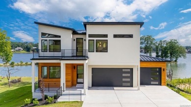 Lake Hamilton Home For Sale in Hot Springs Arkansas