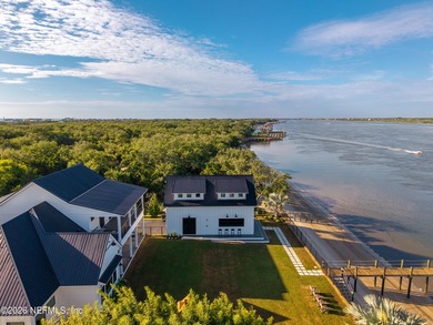 Custom Intracoastal Estate with Guest House, Covered Boathouse & - photo 7