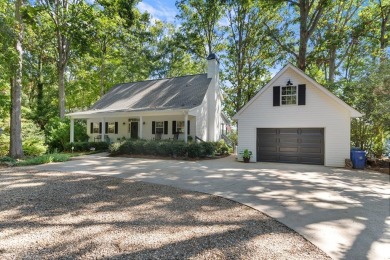 Lake Home For Sale in Eatonton, Georgia