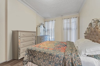4-Story/4-Family, BRICK On A Beautiful Tree Lined Block Near - photo 13