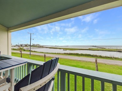 Welcome to your dream waterfront retreat, famously featured on - photo 13