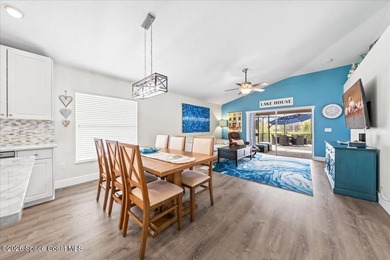Showpiece Upgrades - Prime Cul-de-Sac Waterfront - Move-In Ready - photo 15