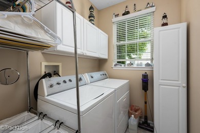 This is a charming Greenbriar model home with an extended family - photo 20