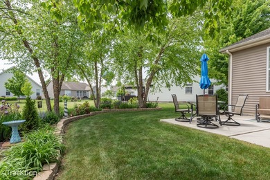 This is a charming Greenbriar model home with an extended family - photo 30