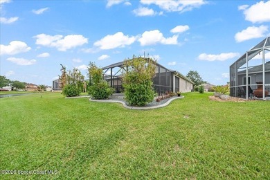 Showpiece Upgrades - Prime Cul-de-Sac Waterfront - Move-In Ready - photo 33