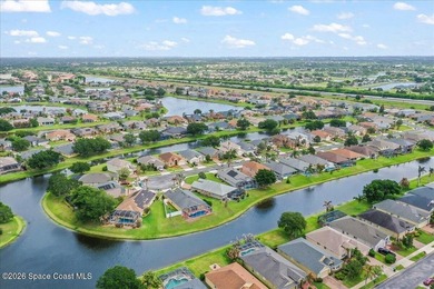 Showpiece Upgrades - Prime Cul-de-Sac Waterfront - Move-In Ready - photo 36