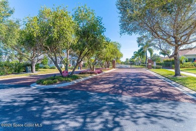 Showpiece Upgrades - Prime Cul-de-Sac Waterfront - Move-In Ready - photo 42