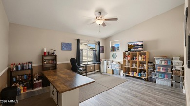 Beautifully updated Tatum Ranch home featuring an award-winning - photo 23