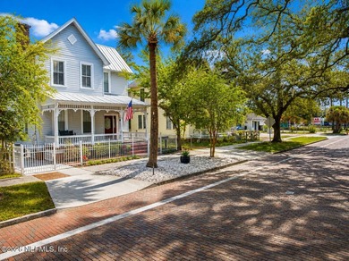 Located in the heart of the Springfield Historic District on one - photo 3