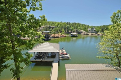 INCREDIBLE 6 BEDROOM, 6.5 BATH CUSTOM BUILT HOME ON THE SOUTH - photo 6