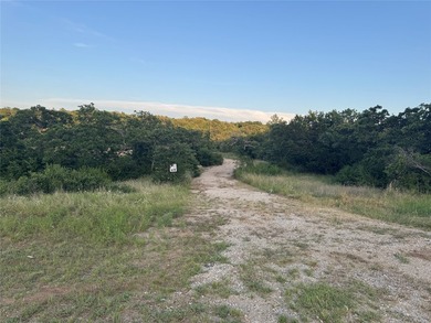 DEEDED Lot 149 boasts the most beautiful setting for a cozy - photo 2