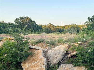 DEEDED Lot 149 boasts the most beautiful setting for a cozy - photo 8