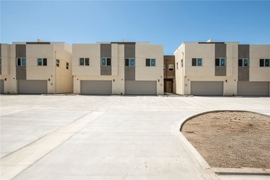 NEW CONSTRUCTION 4 bed, 3.5 bath, three-story townhome with sky - photo 1