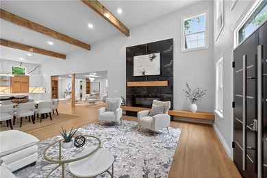 Luxury estate living meets executive convenience in this fully - photo 2