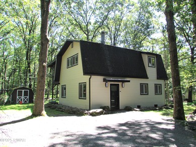 Hemlock Lake Home For Sale in Lords Valley Pennsylvania