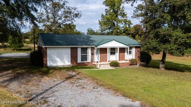 (private lake, pond, coastal) Home For Sale in Alexander City Alabama