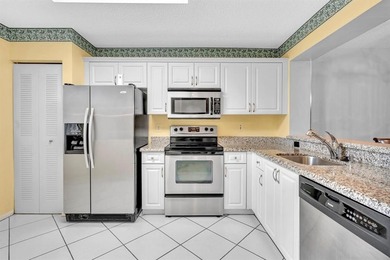 Lovely home, hardly occupied. Gourgase* 2-bed, 1.5-bath condo