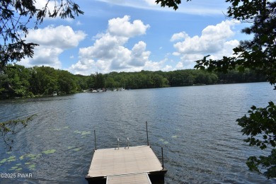 Lake Home For Sale in Lords Valley, Pennsylvania