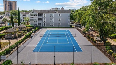 Motivated Seller! Beautiful top-floor, corner 2BR/2BA fully - photo 17